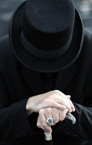 chelovek-vampir-300×474-1