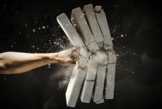 moshhnaya-meditacziya-dlya-ustraneniya-karmicheskih-blokov